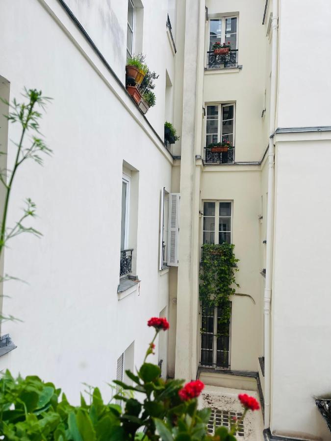 Le Nid Douillet De Patricia Appartement Parijs Buitenkant foto