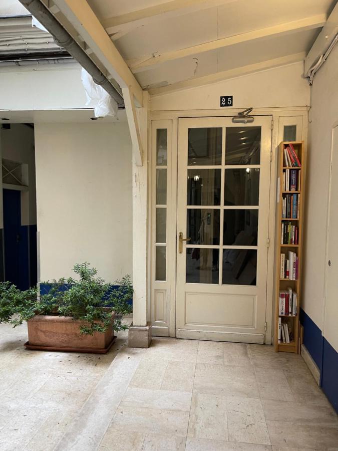 Le Nid Douillet De Patricia Appartement Parijs Buitenkant foto